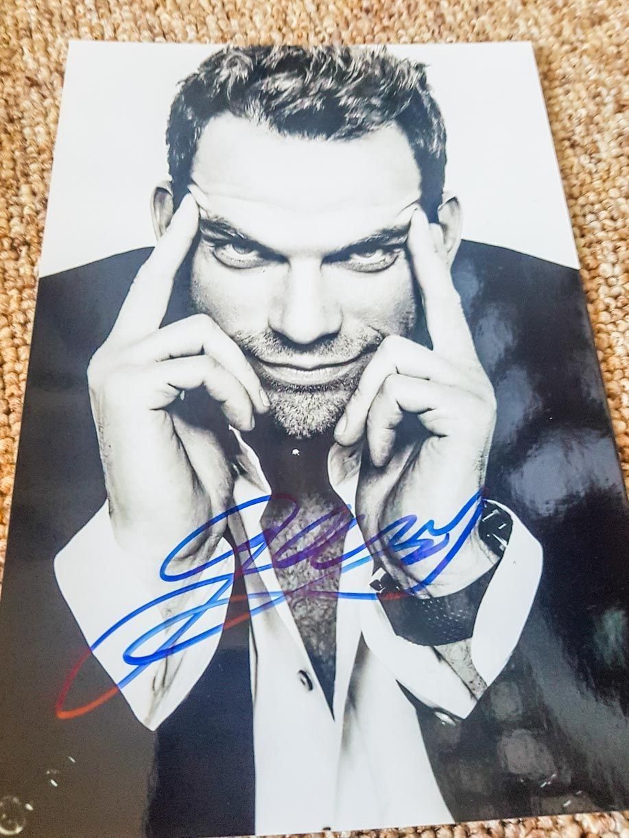 Autografi: Garou - Autogramm auf Foto – Usato da Kaisten venduto da Simpsons4
