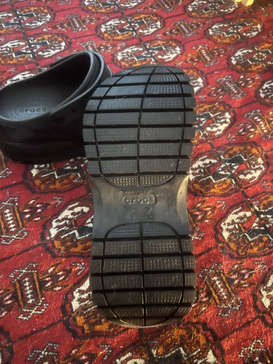 Crocs Scarpe da uomo: Crocs Plateau Pantolette – Usato da Zürich venduto da demi.gr 2