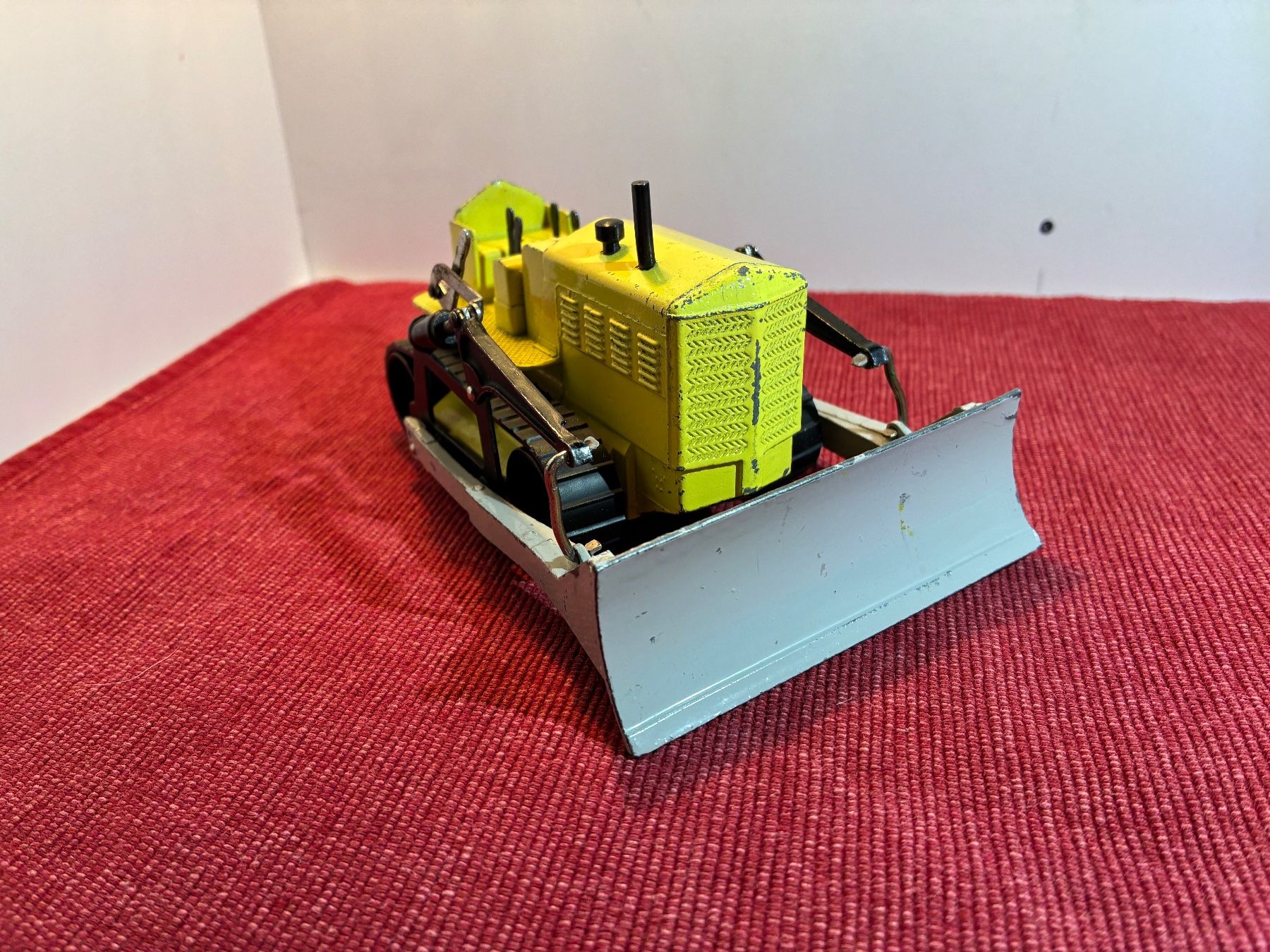 Dinky Toys Modellini d'auto: Dinky Bulldozer – Usato da Gümmenen venduto da Supererland 3
