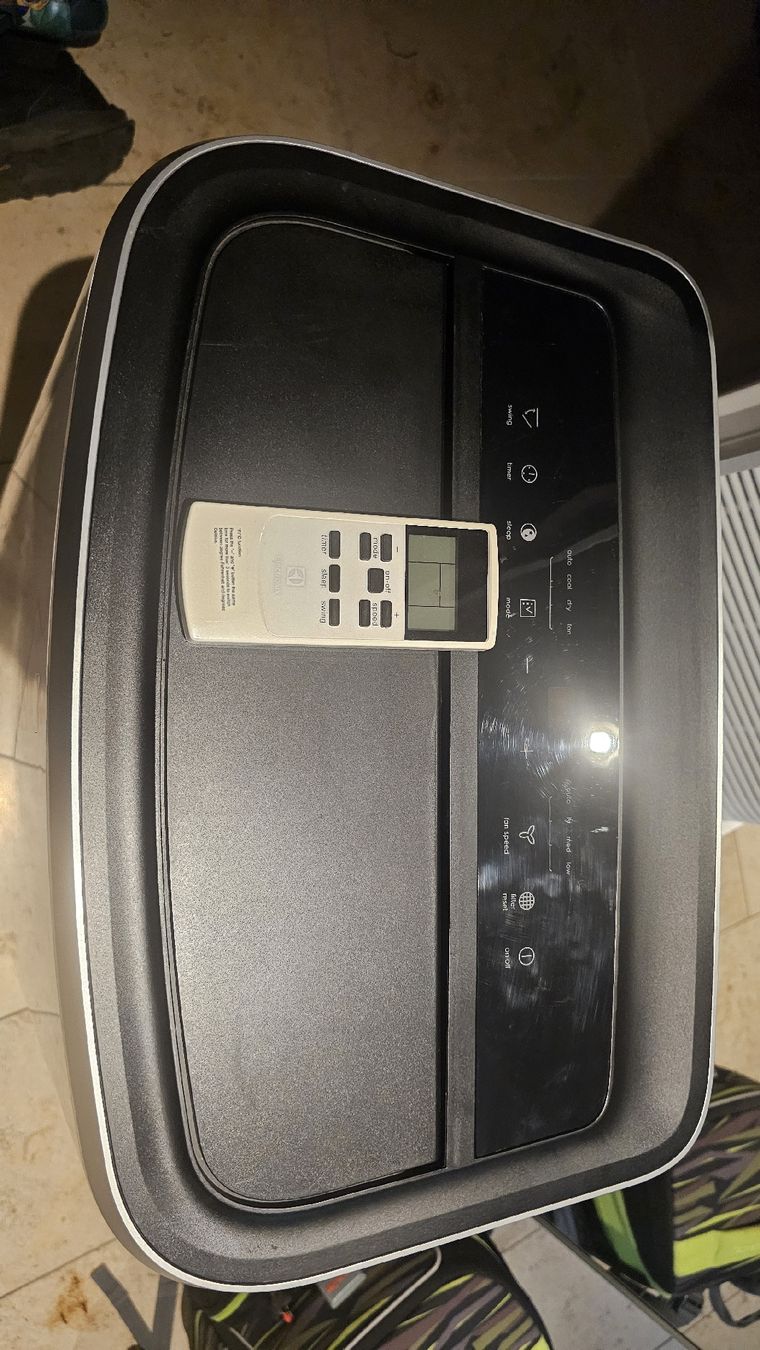 Electrolux Klimageräte: Klimaanlage Electrolux mobile Klimagerät EXP35U538CW mit Fer – Gebraucht aus Zürich von stasssi 2