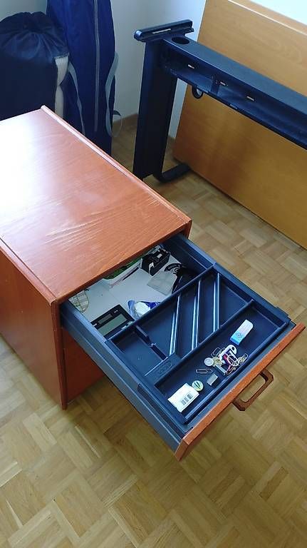 Armadi: Armoire du bureau – Usato da Fribourg venduto da Gil_tg85
