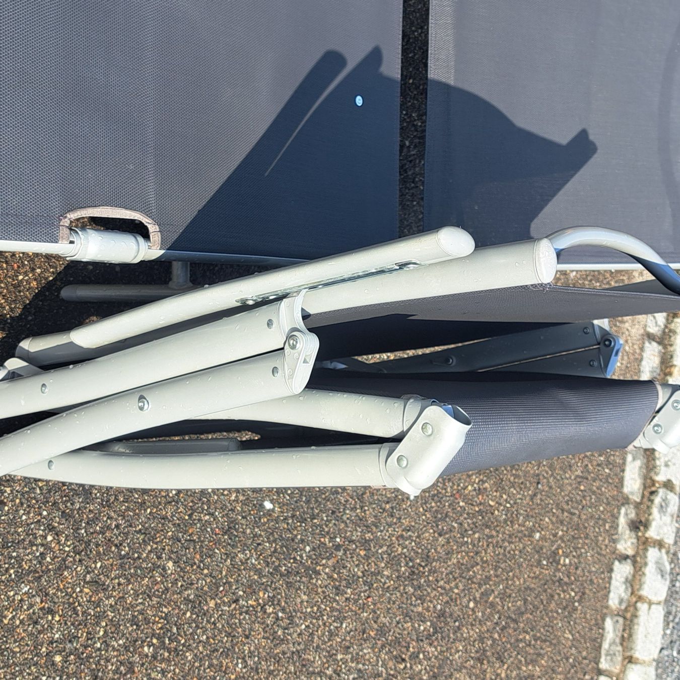 Chaises longues: gebrauchte liegestuehle – D'occasion à Benzenschwil par 007tinu 7