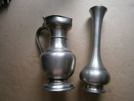 Zinn Karaffe und Vase