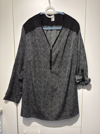 Elegante Bluse mit Zipp Grösse 50 