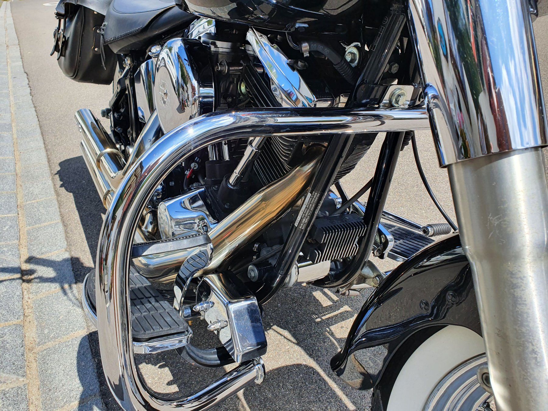 Harley-Davidson Chopper: Harley Davidson mit dem Evolution-Motor. – Usato da Reinach AG venduto da Yig 7