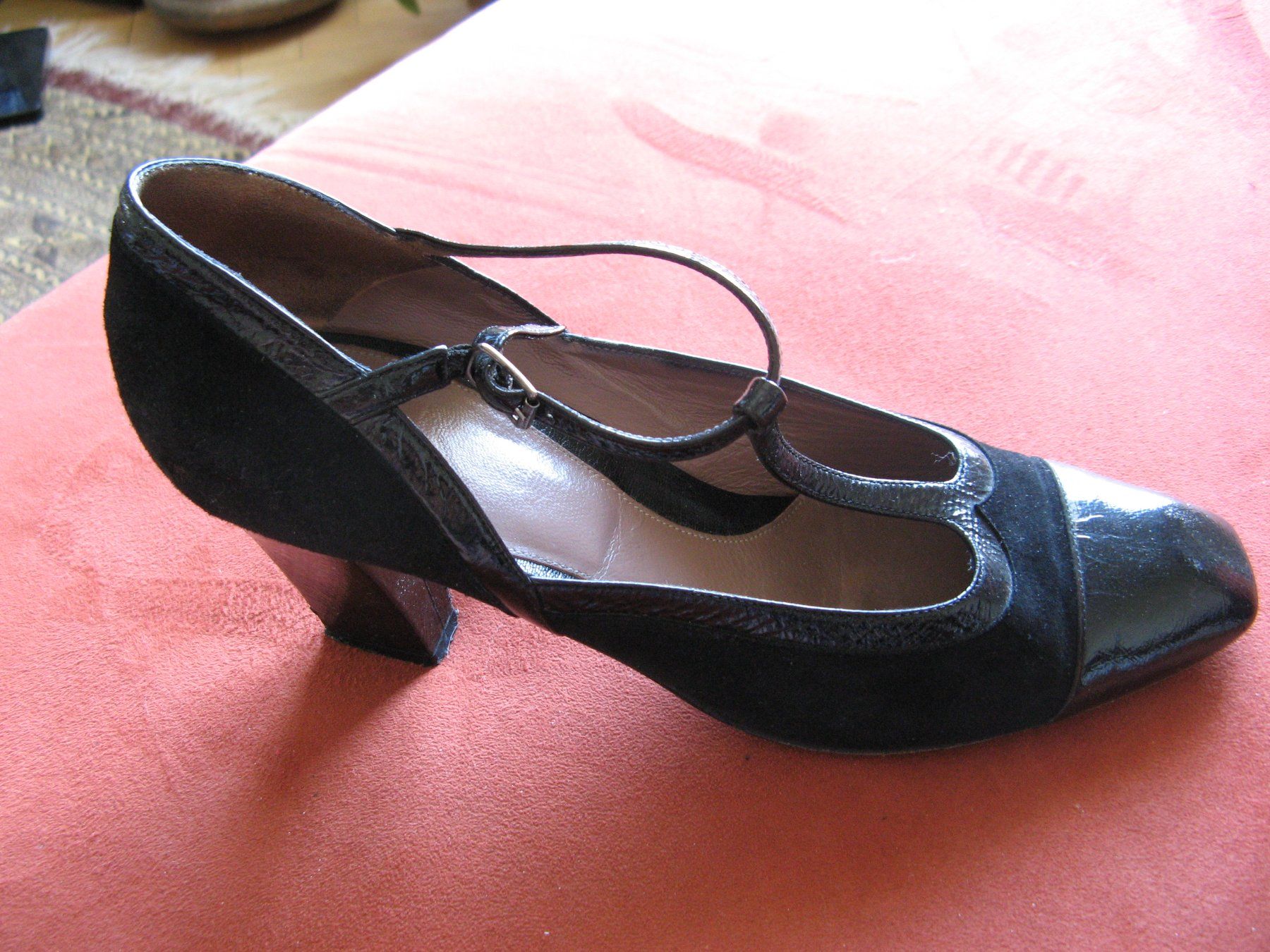 Scarpe da donna: schwarze Sandaletten Gr. 40 von GiorM – Usato da Zürich venduto da apil 8