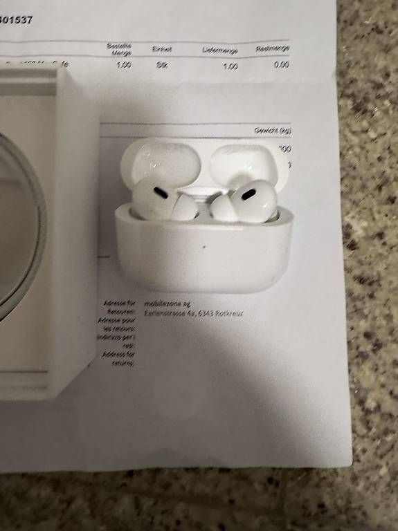 Cuffie: AirPods Pro (2. Generation) mit MagSafe Ladecase  – Usato da Zürich venduto da meti1975 4
