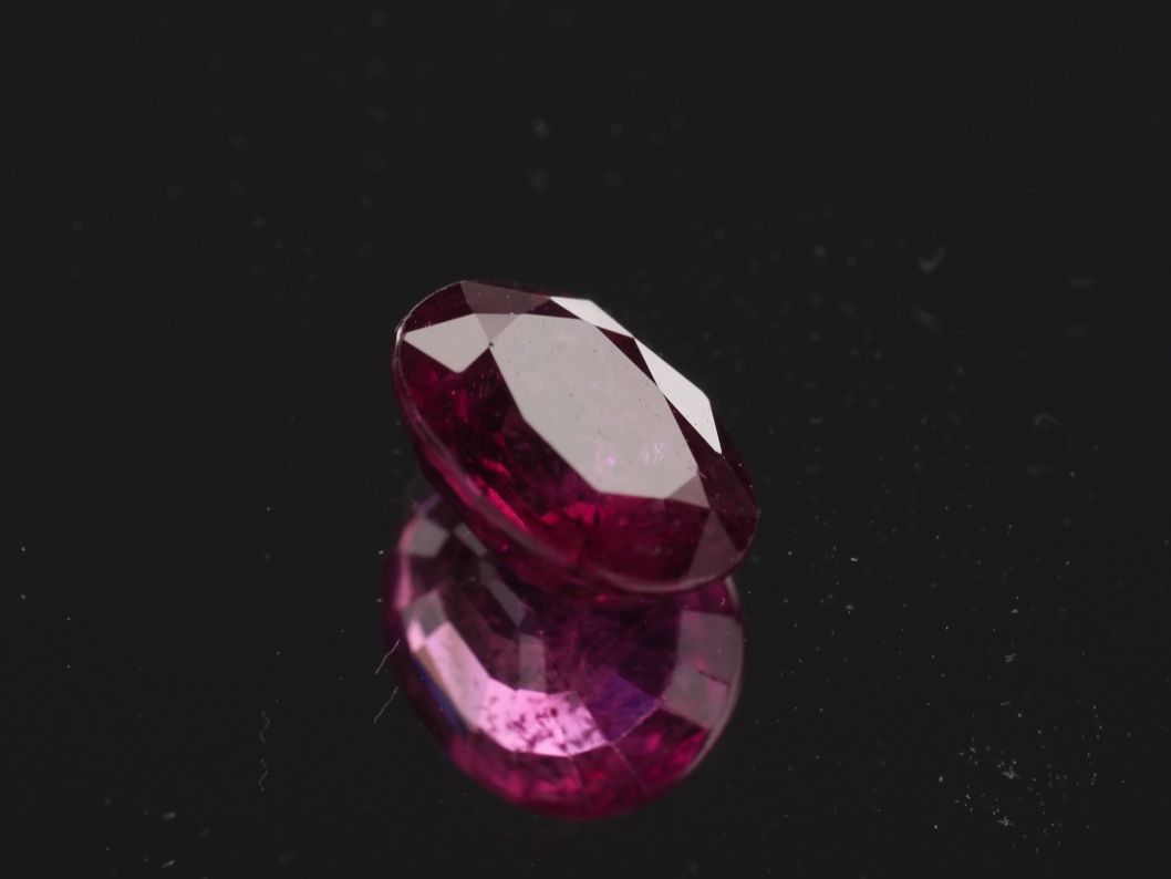 Pietre preziose: Natural Purplish Red Ruby 0.80ct - Incl. Certificate – Nuovo e nell'imballaggio originale da Buchs SG venduto da OTNaturalGems 5