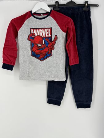 Plüsch Pyjama/ Hometrainer Marvel Spiderman Gr. 140 von C&A 