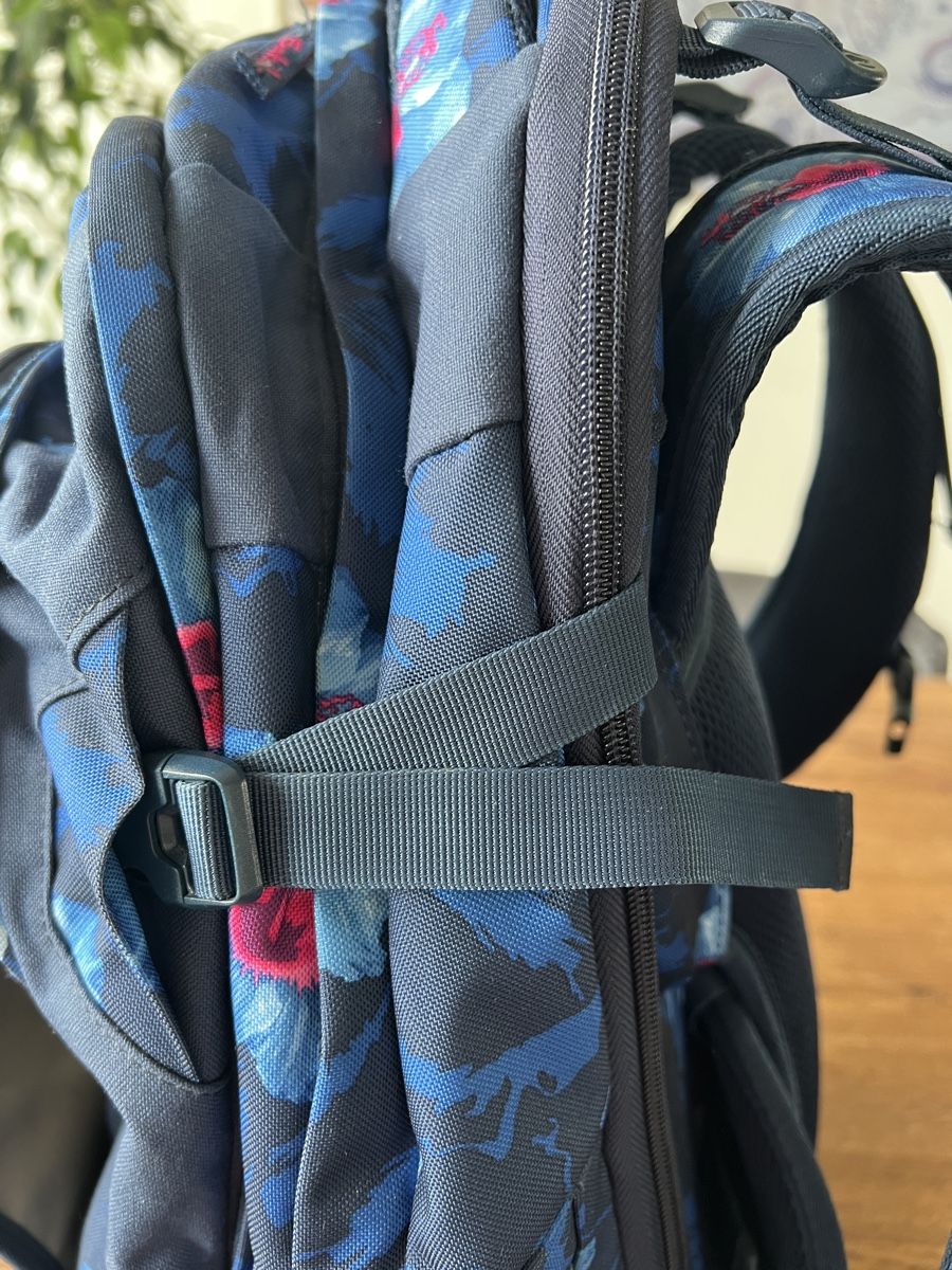 Borse & Zaini: Backpack floral print navy blue good condition – Usato da Zug venduto da poi_dgf5 8