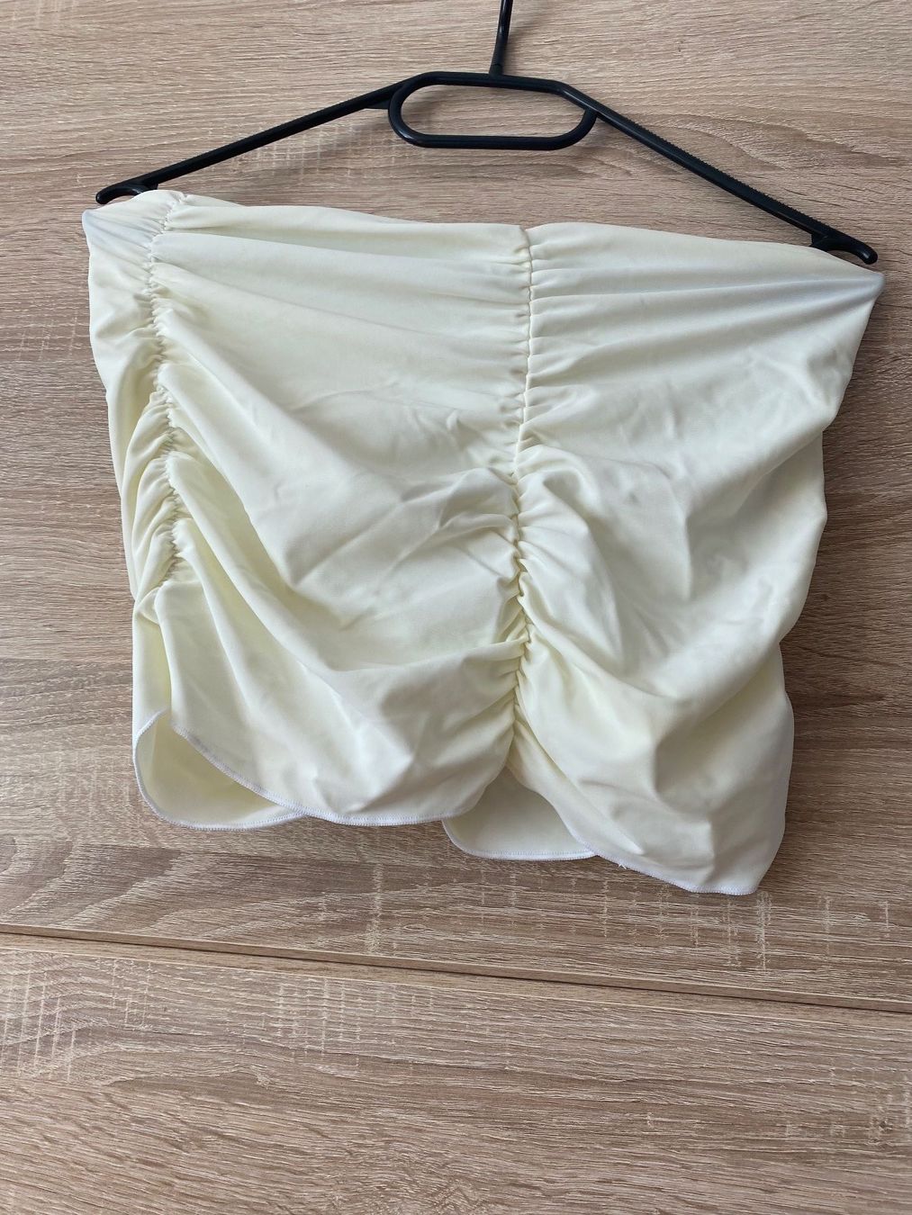 Top: Crop top tube blanc – Nuovo (secondo la descrizione) da Montreux venduto da Izapechee 3