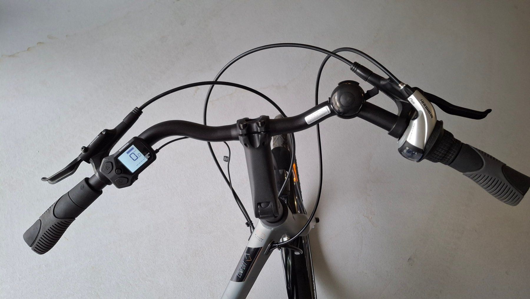 Crosswave Velos: Vélo électrique dame – Gebraucht aus Begnins von Hermosa02 2