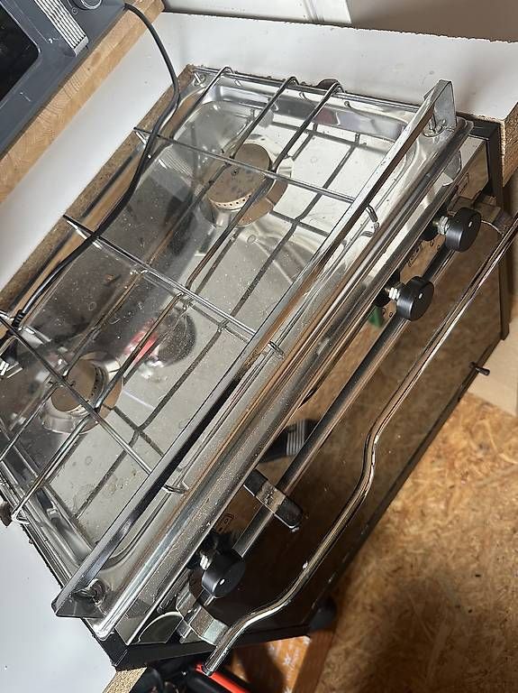 Cucine complete: Gas Kochherd mit Backofen – Usato da Laupersdorf venduto da Arrow_Pari