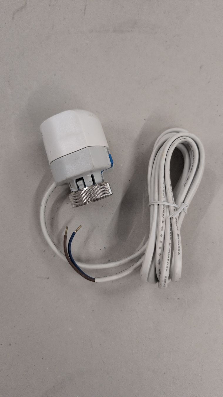 Siemens Radiatori: Siemens STA21 Ventilantrieb – Nuovo e nell'imballaggio originale da Volketswil venduto da mar_c5pv 4