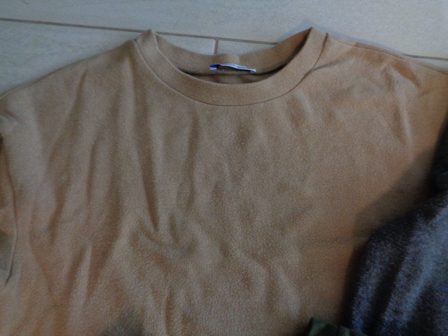 Zara Lotti di vestiti: KLEIDER PAKET 4xPULLOVER ZARA GR.S UND GR.M – Usato da Rotkreuz venduto da Samballi 1