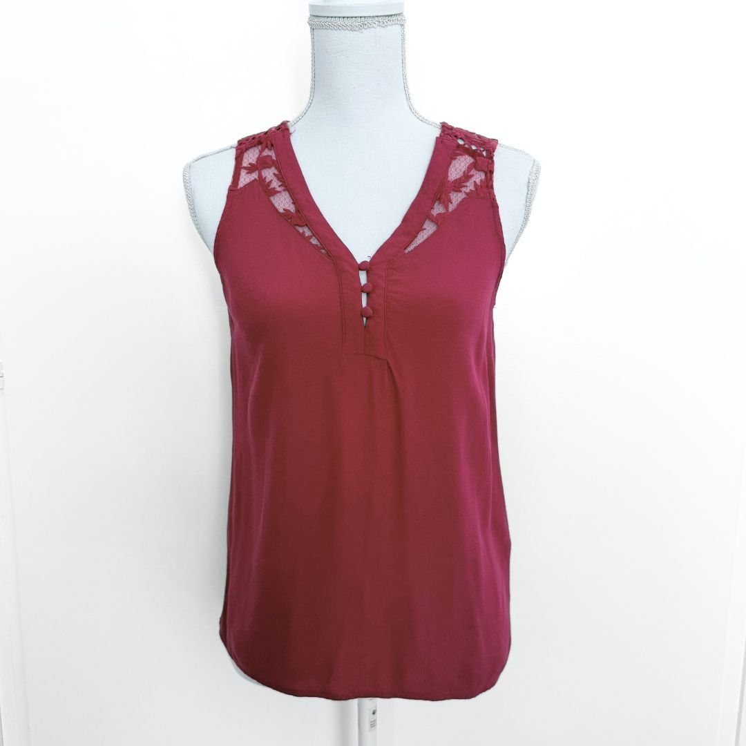Nafnaf Tops: NAF NAF Top Rouge - Taille 34 – Gebraucht aus Vevey von secondlifevevey