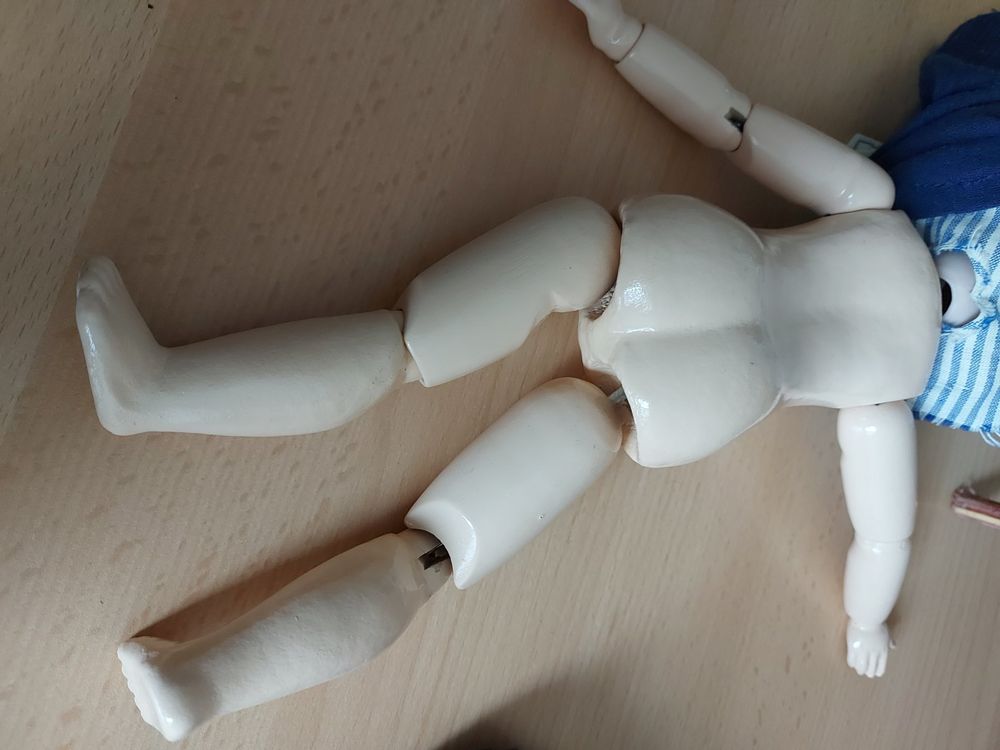 Puppe mit beweglichen Gelenken | Kaufen auf Ricardo