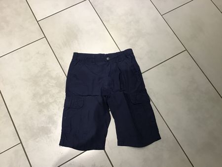 Kurze Hose. 134