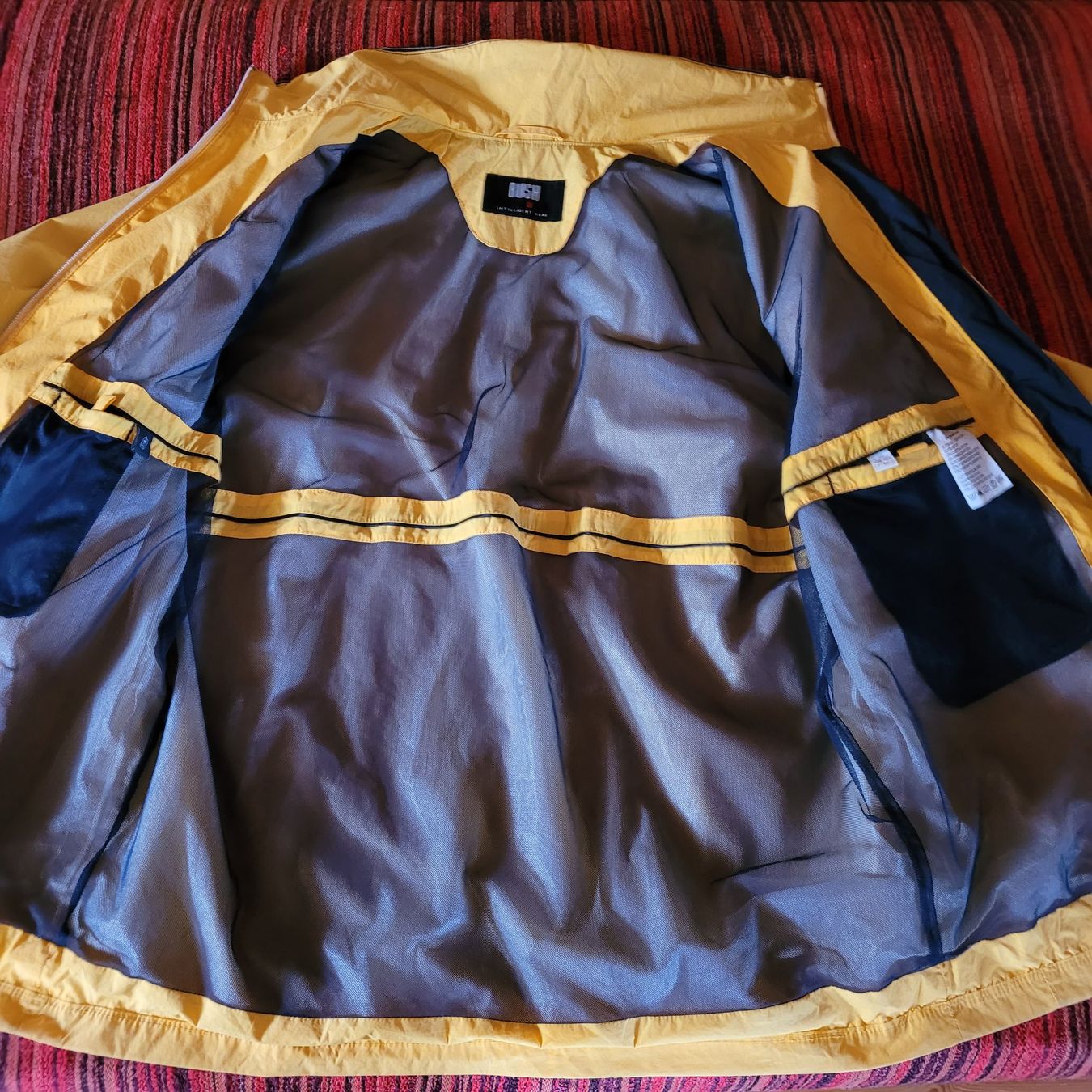 Jacken: Jacke Herren eiergelb Grösse 50, sehr leichtes Material – Gebraucht aus Hondrich von Ebro01 4