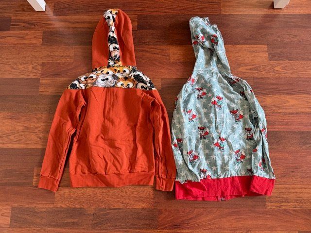 Lotti & Set di vestiti: Kapuzen-Jäggli Set, Grösse 134/140 – Usato da Endingen venduto da wubi 2