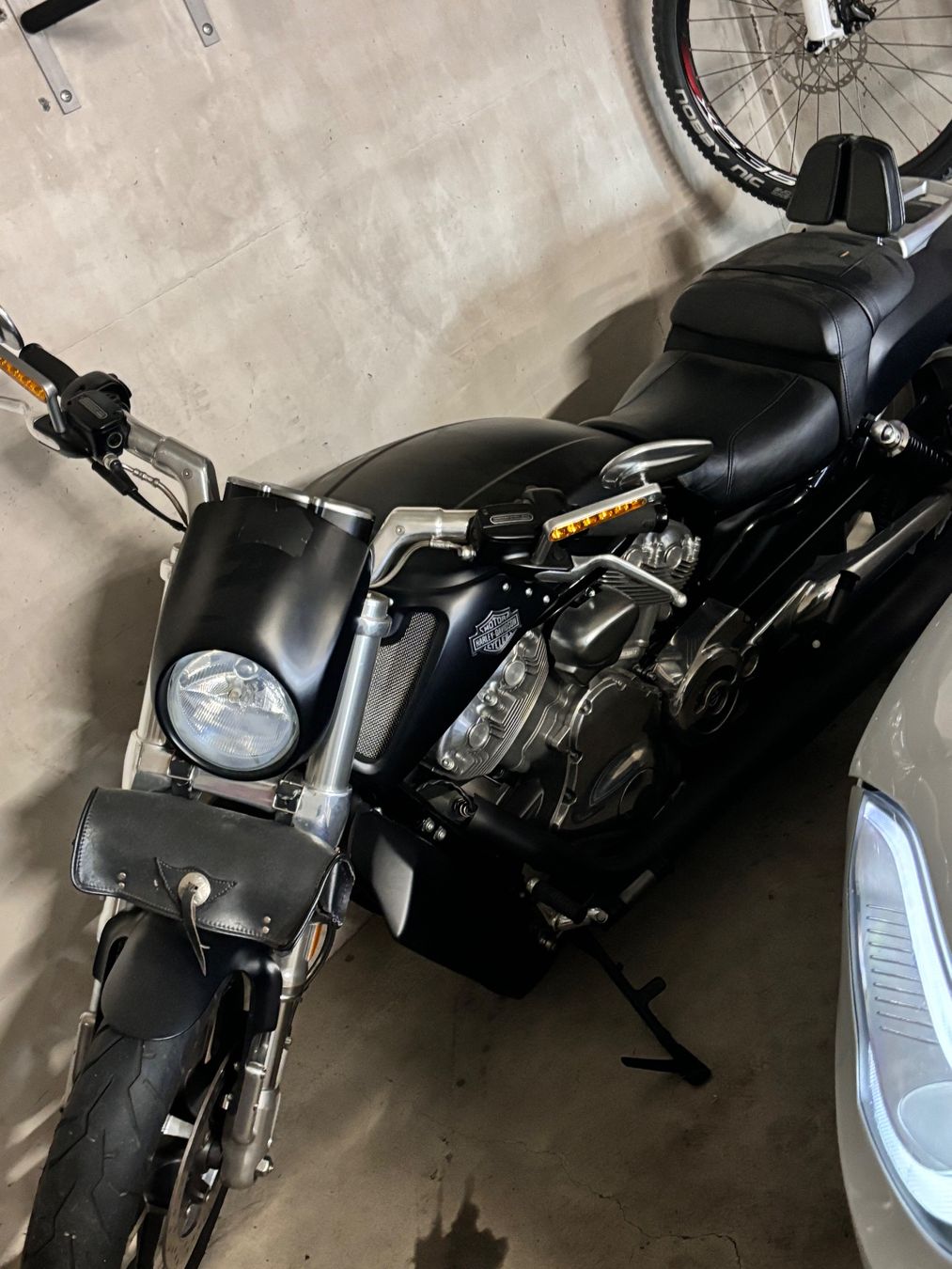 Harley-Davidson Cruisers: Harley Davidson VRSCF – D'occasion à Langnau am Albis par aeb_5zrt 1