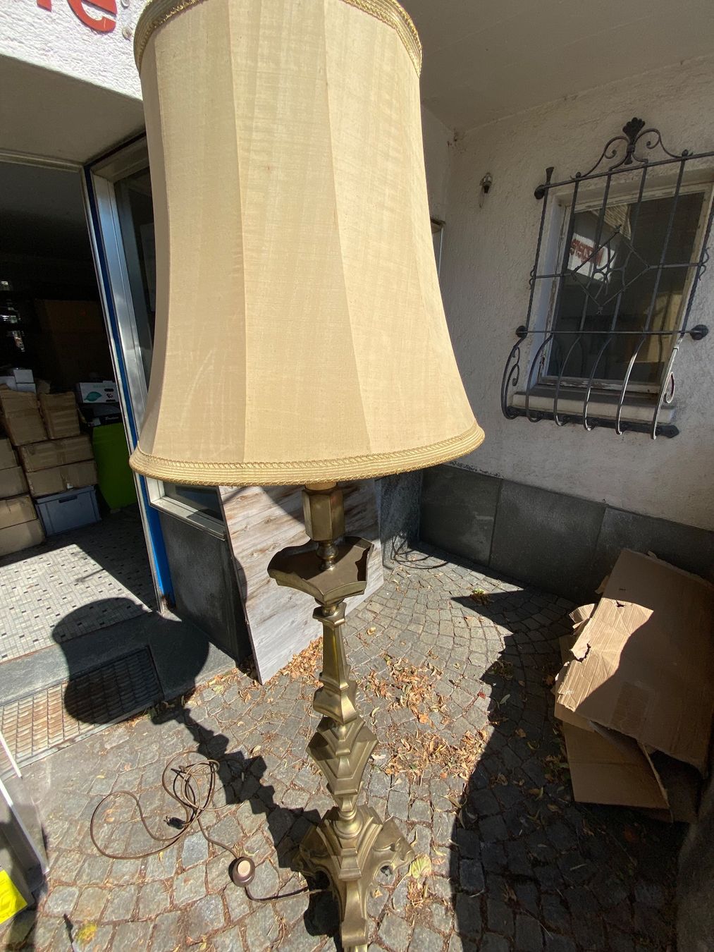 Lampade: Stehlampe Messing Jugendstil mit Schirm, funktionsfähig – Usato da Amden venduto da dubaibaba 7