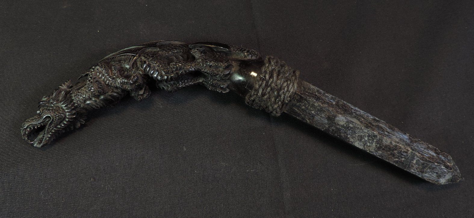 Figuren: Drachengriff mit Labradorit, Einzelstück – Gebraucht aus Duggingen von roterbambus 1