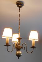 Lustre trois bougies avec abat-jour style parchemin