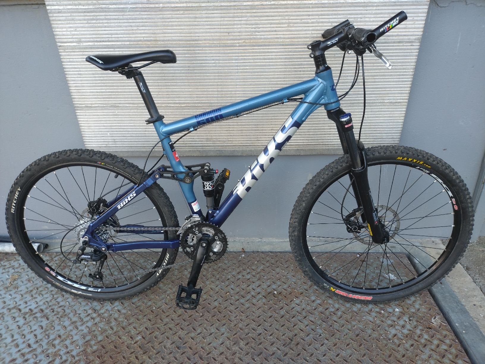 Bixs Biciclette: MTB Bixs Chamois 500 Fully 19" (L) – Usato da Farvagny-le-Grand venduto da LaCaverne