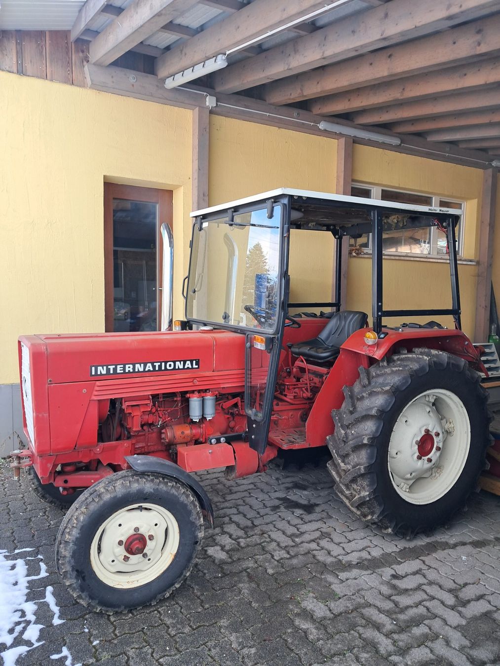 zu verkaufen gut erhaltener IHC353 mit neuen Reifen, Bremsen (Gebraucht ...