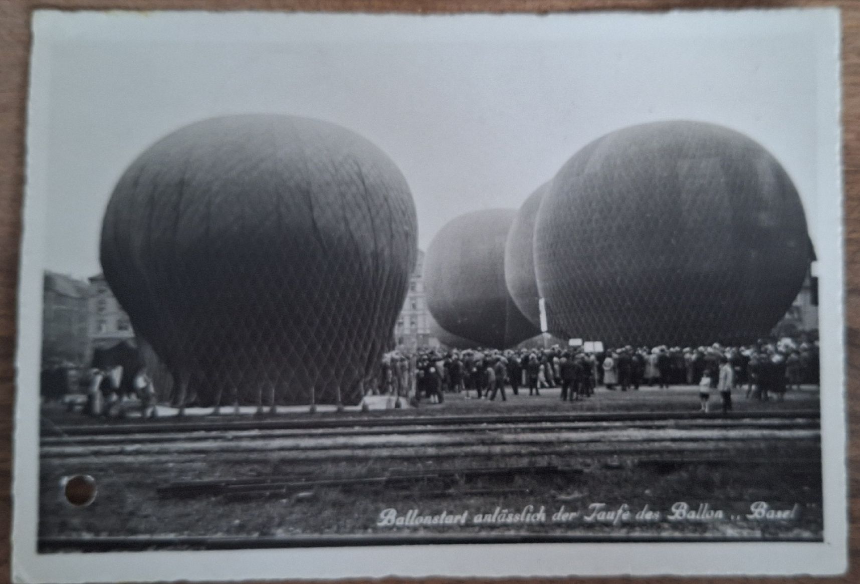 Tutti i francobolli: Gordon Ebrach Ballonstart / Taufe des Ballon Basel  – Usato da Balgach venduto da SIMEON27 1