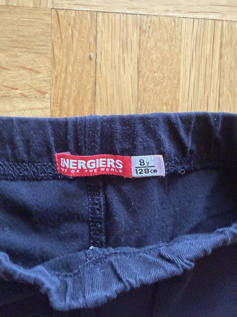 Pantaloni: Mädchen Kurze Hose, Gr. 128  – Usato da Kilchberg ZH venduto da Von_dutch 1