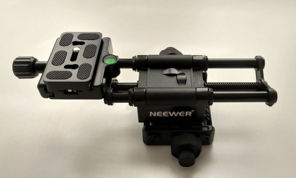 thumbnail image 2 of NEEWER 140mm Macro Focusing Rail Slider – 360° Rotation, 4-Directional Locking, Retractable Feet, Arca QR Plate, For Close-Up Photography & Time Lapse 2 of 10