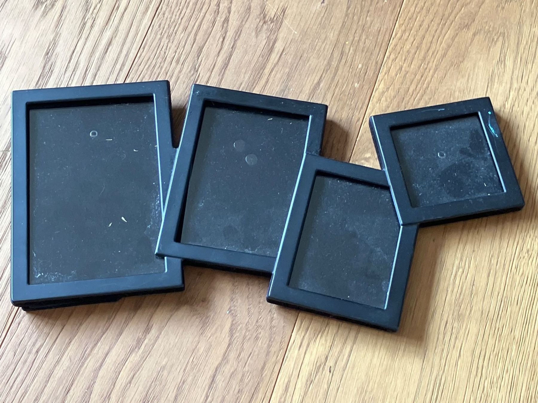 Cornici: 4 Fotorahmen schwarz – Usato da Unterägeri venduto da Bettsofa123