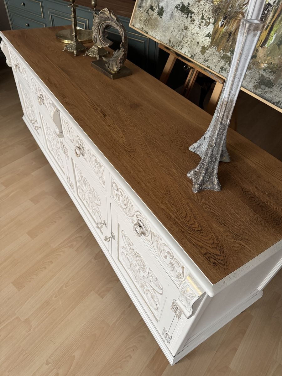 Cassettiere:     Edles Sideboard mit handveredelten Details  – Nuovo (secondo la descrizione) da Sisseln AG venduto da ibr_c5wj 1