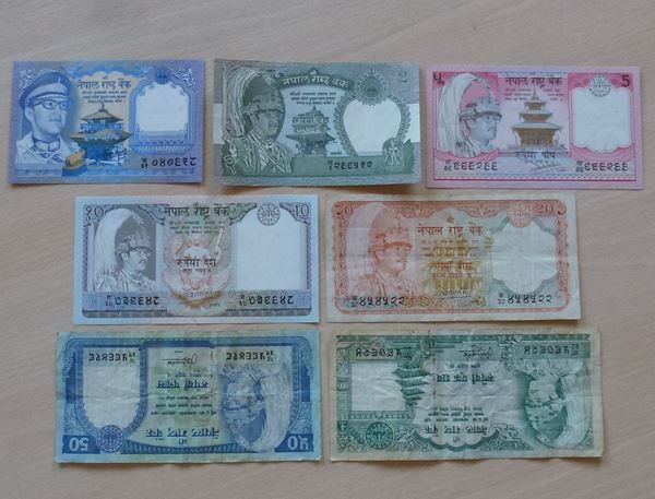 Banconote: Nepal ++ 7 alte Banknoten 1-100 Rupees – Usato da Walkringen venduto da Casablanca777