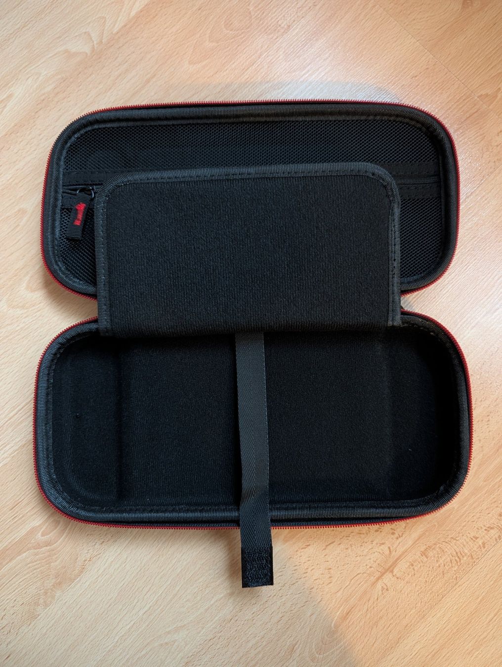 Nintendo Konsolen: Nintendo Switch 2 - Etui/Tasche – Neu (gemäss Beschreibung) aus Strengelbach von Hiriel 3