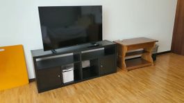 Fernseher und Fernsehkästli, wie neu