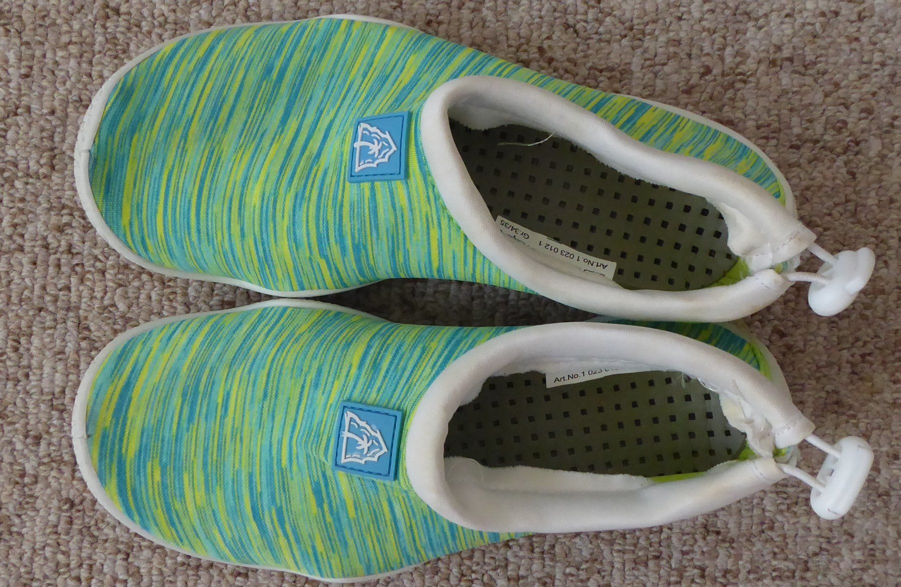 Scarpe per ragazze: Badeschuhe Gr. 34/35 – Usato da Wettingen venduto da tonia3