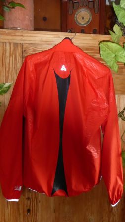 ganz leichte Sportjacke 0dlo Gr S