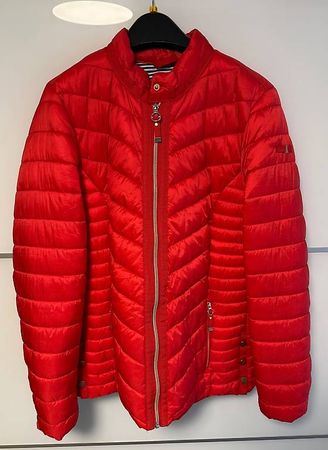 Tchibo rote Pufferjacke Groesse S