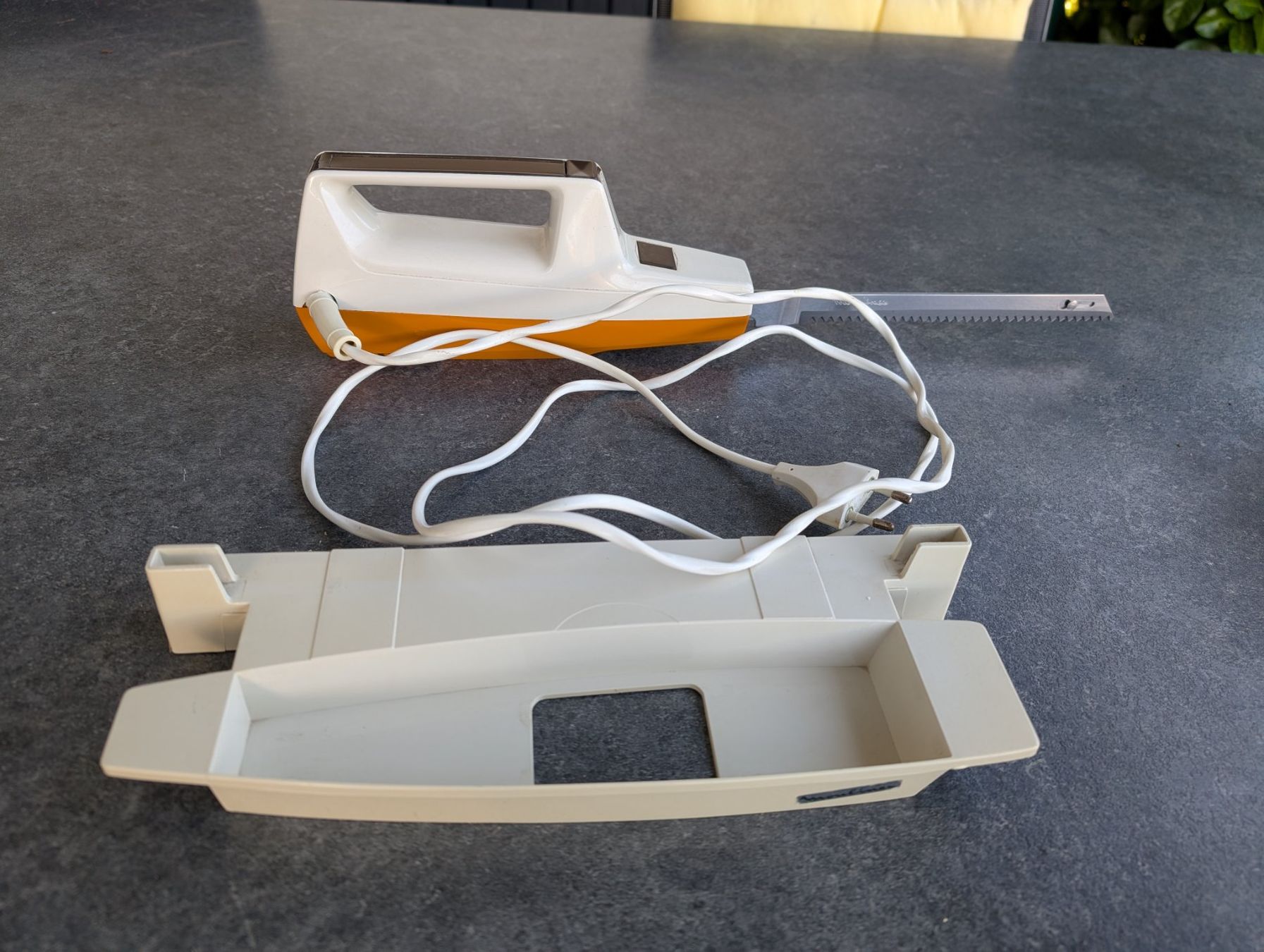 Moulinex Elettrodomestici da cucina: Moulinex Elektro-Messer mit Halterung – Usato da Stallikon venduto da jmt_21n