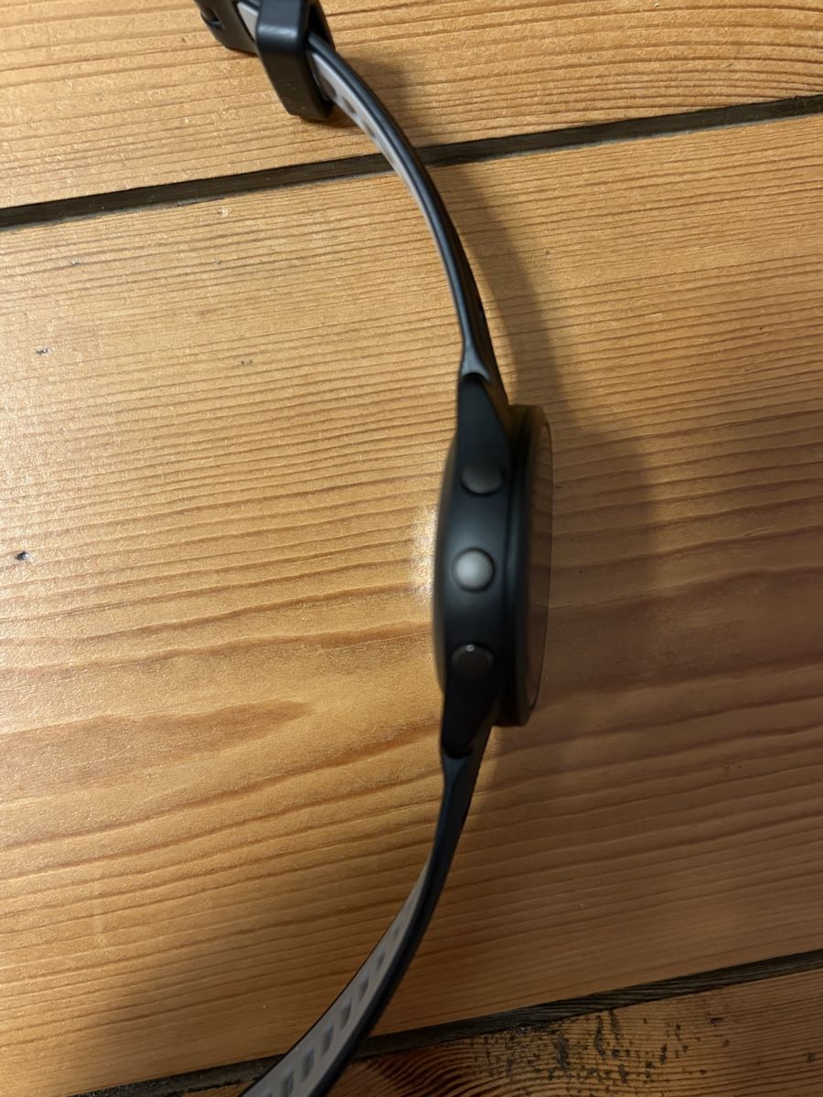 Garmin Smartwatch: Montre connectée Garmin Forerunner 265 – Usato da Bouveret venduto da luc_d2lg 3