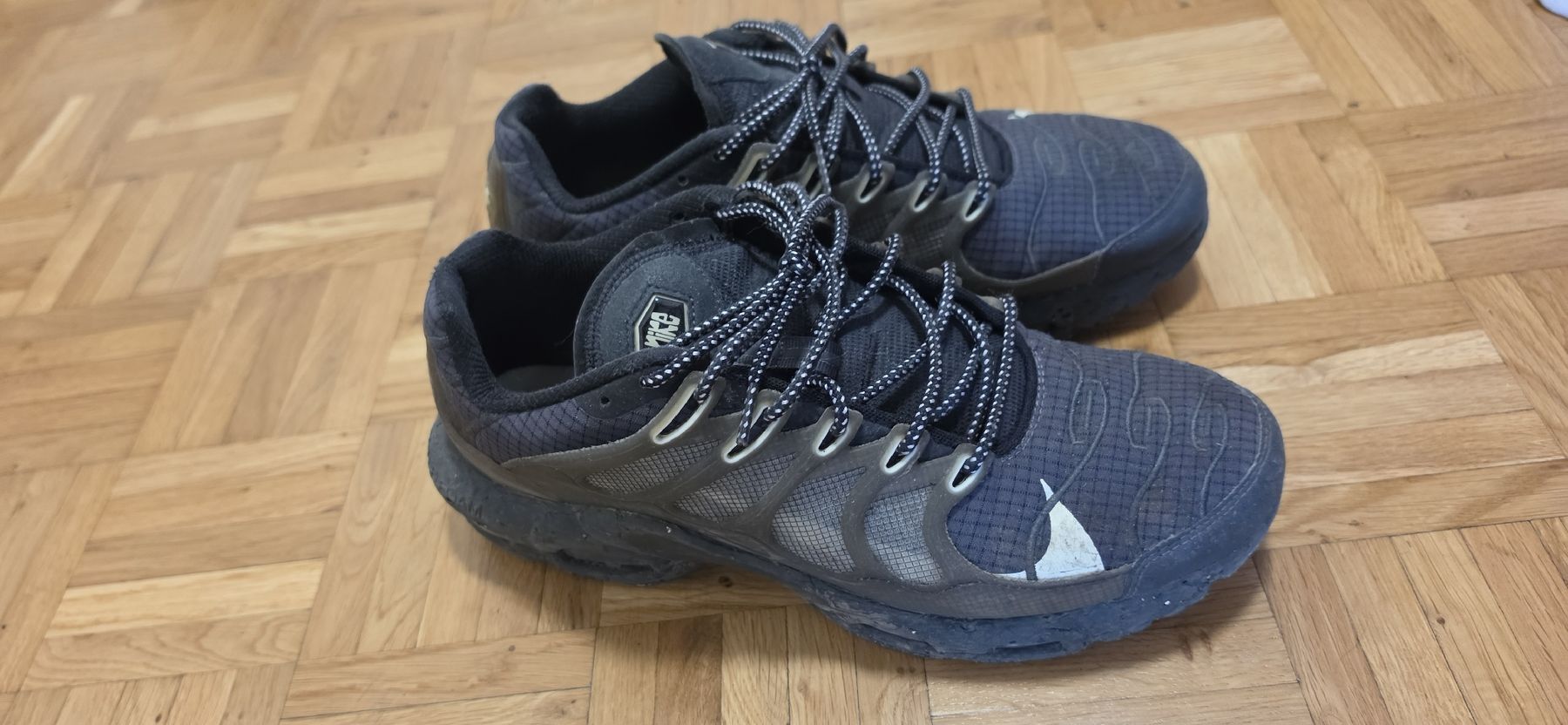 Nike Chaussures hommes: nike tn terrascape 46 – D'occasion à Lausanne par Ari-92 2