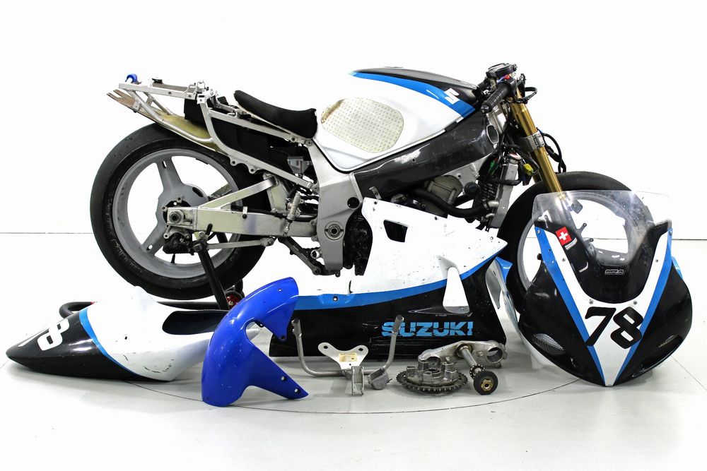Suzuki GSXR750 Kaufen auf Ricardo