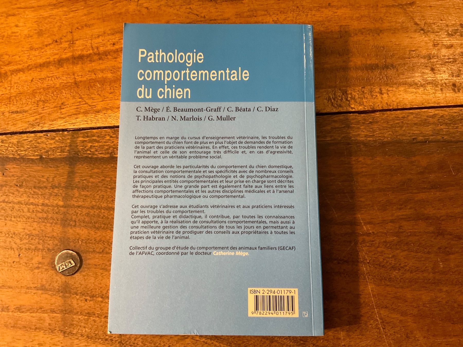 Libri: Pathologie comportementale du chien Broché – Usato da Avenches venduto da Tinkey 1