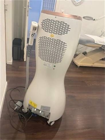 Appareils médicaux: Professionelle, med. Kosmetik - Artmed OPERA Lasersystem – D'occasion à Gerlafingen par Giggs 2