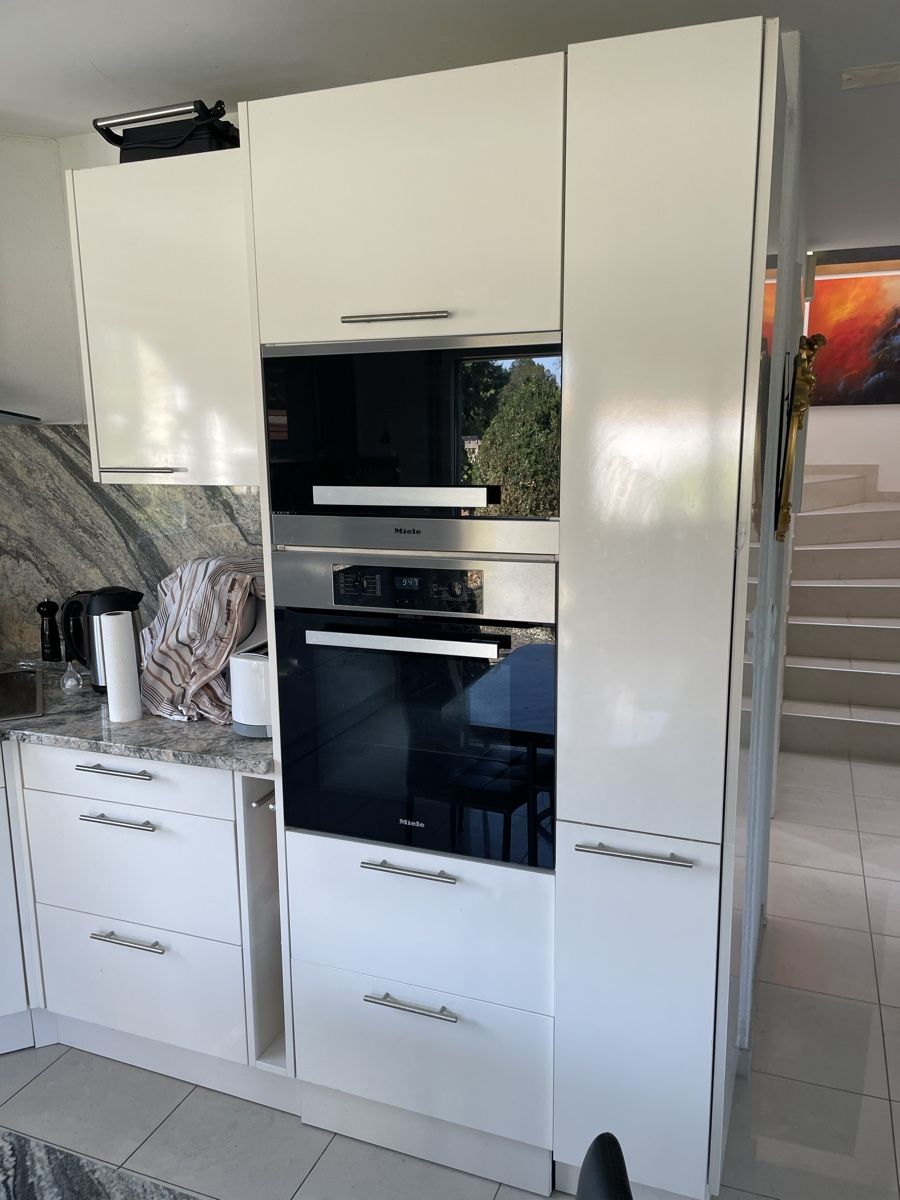 Cucine complete: Top ganze Kueche. Top neue Geraete – Usato da JEGENSTORF venduto da pem_qs2l