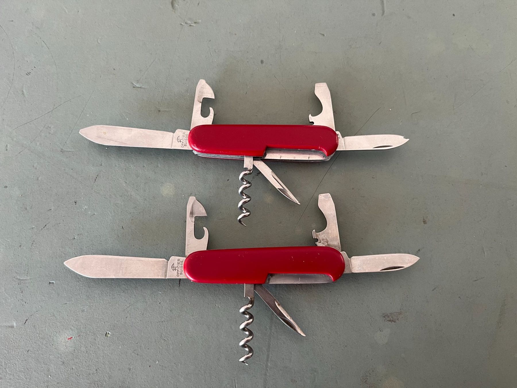 Victorinox Couteaux de poche: Werbemesser Victorinox 2 Stk – D'occasion à Dintikon par Redgar58 1