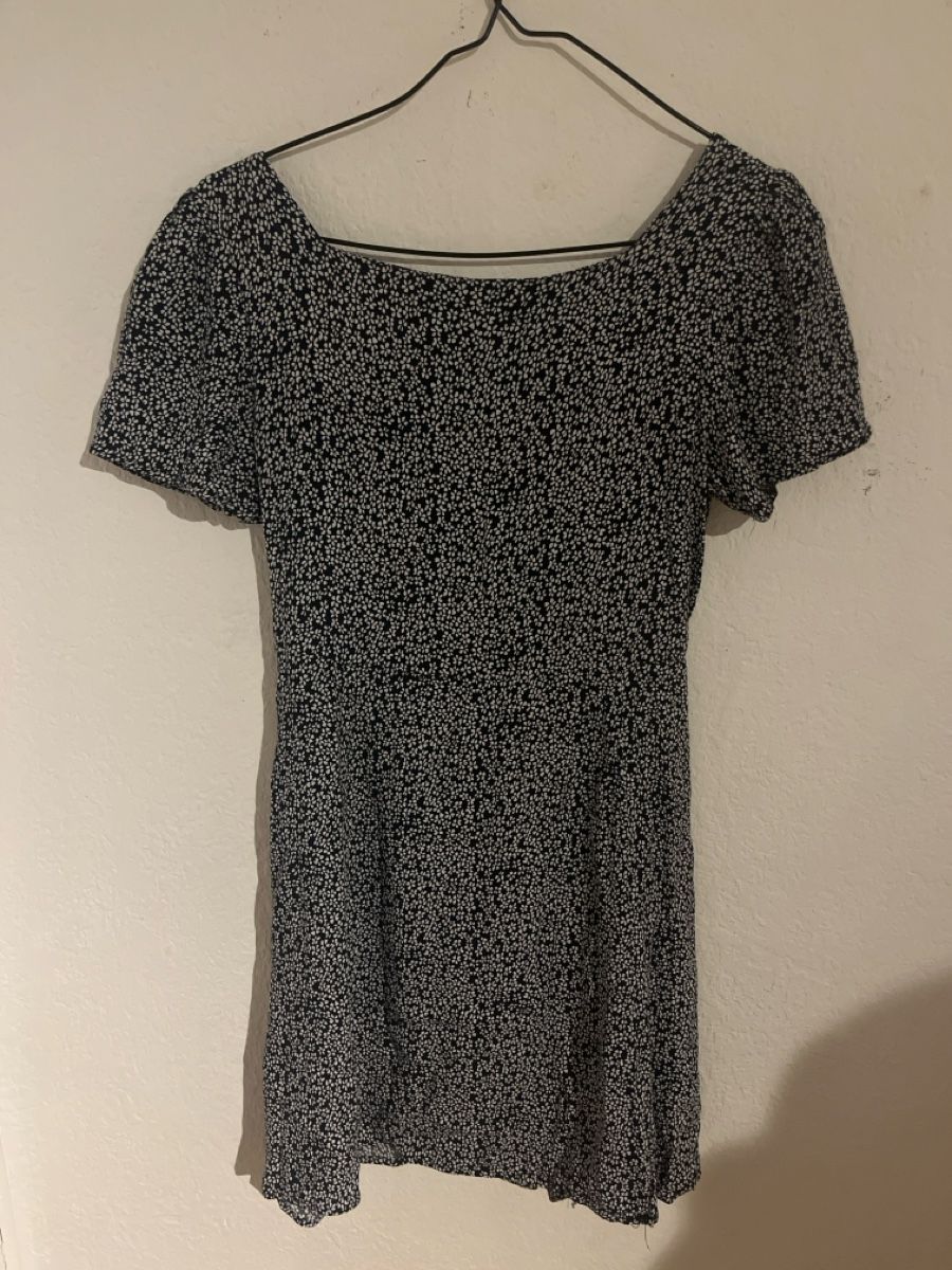 Mango Vestiti: Sommerkleid von Mango mit Blumenmuster, Grösse M – Usato da Unterägeri venduto da bienzlorena 1